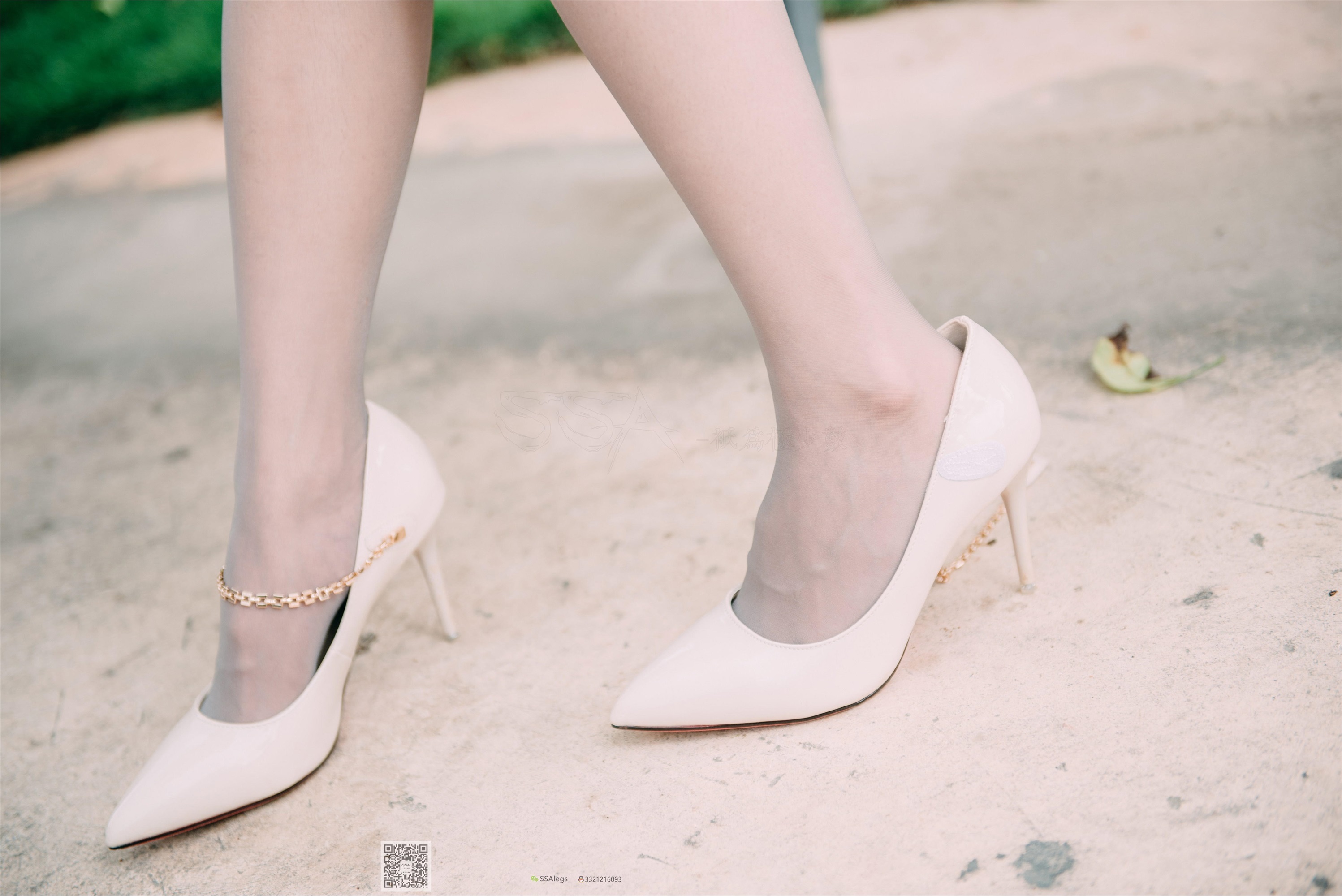 SSA丝社 NO.007 nono 街拍灰丝特辑